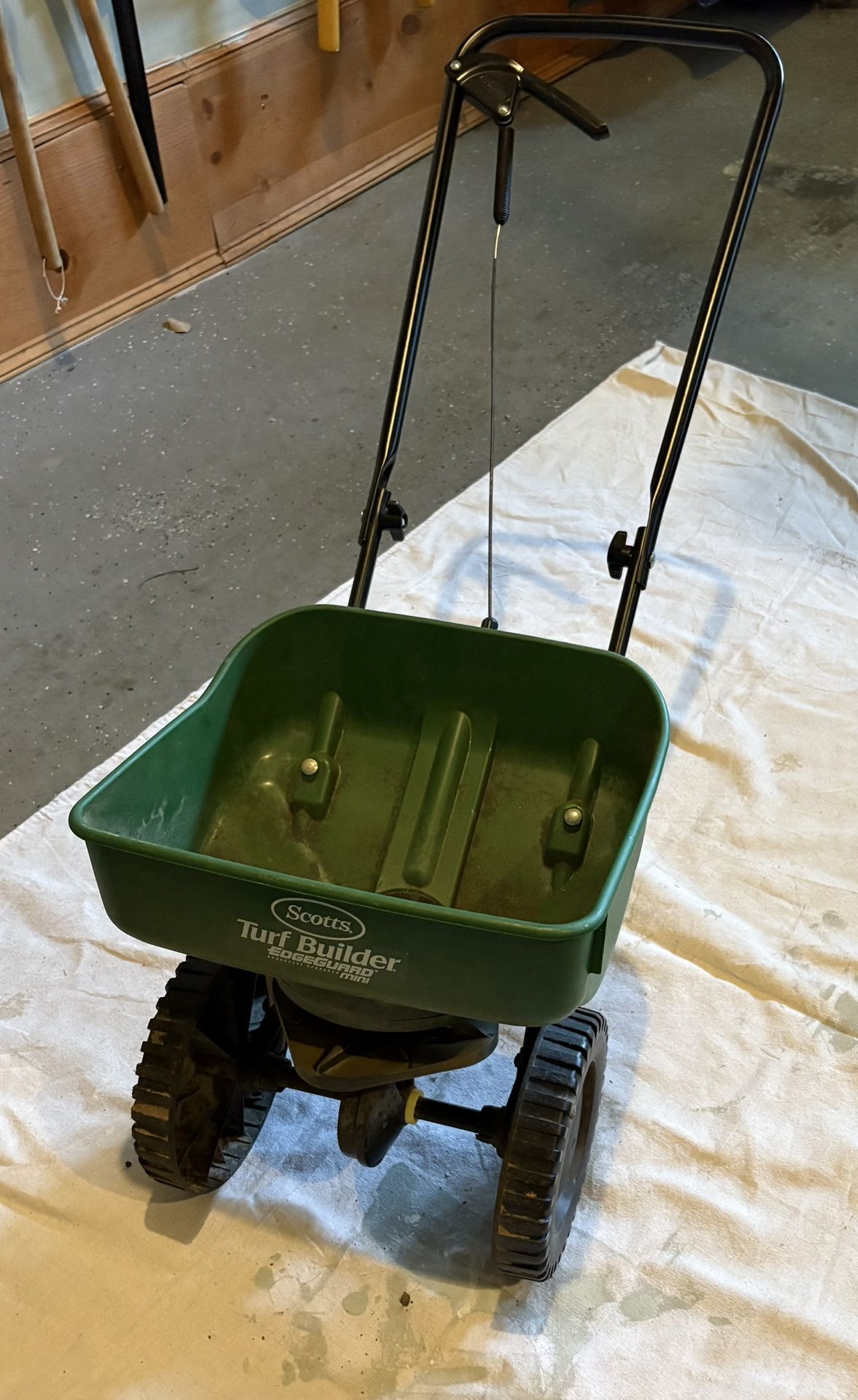 Broadcast Spreader