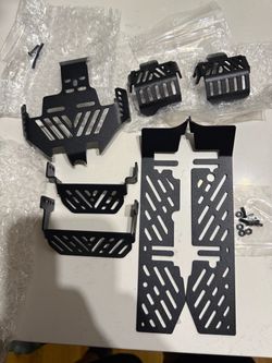 1/10 RC Chassis Armor Kit TRX4 Skid Plate Electronics Box Axle Protector 7Pcs Set Fit For TRX-4 Sport/Bronco/Defender/K5 Blazer,powder-coated anti-scr