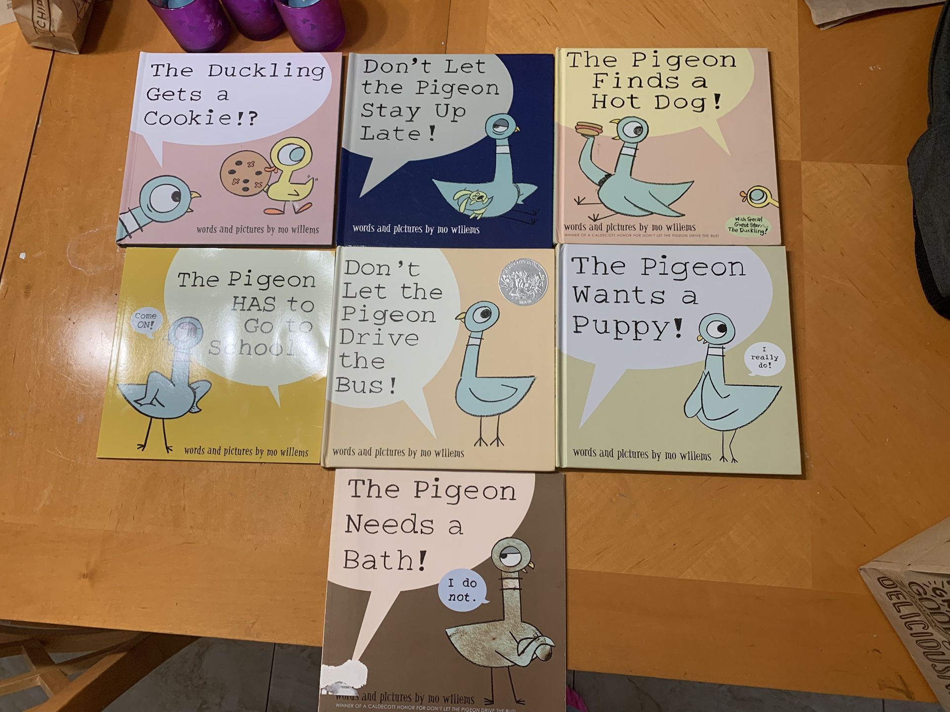 Pigeon by mo willems set of 7 books Coral Springs 33071