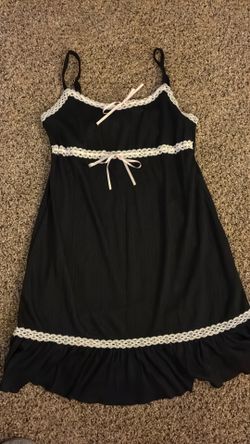 New Night Gown. (Sz Med)