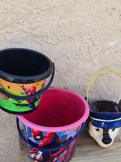Buckets pails baskets Kids