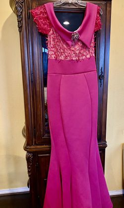 MNM Couture Pink Evening Gown Size Medium 