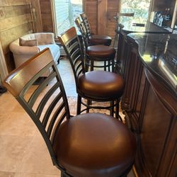 🌟 Set of 4 Cheyenne Swivel Bar Stools 🌟