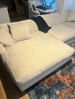 Living Spaces Grand Down II Sectional – Oversized Chaise – Excellent Condition