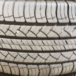 1   245 60 R18   Michelin Latitude Tour HP All season Tire