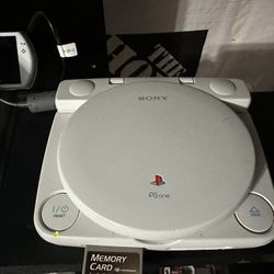 PlayStation With Screen 