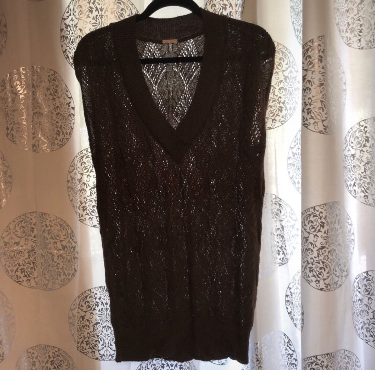 Size large brown tunic sleeveless sweater