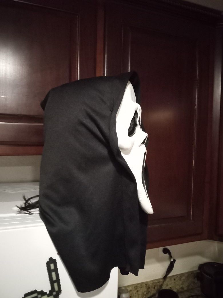 Ghostface Masks - Scream VI Masks - Classic With w/ Black Shroud 👻✔️ Latex