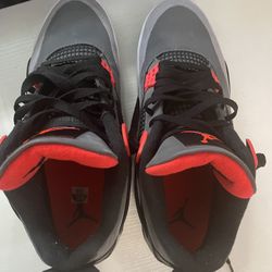 Jordan 4 Retro Infrared Men’s 10.5 (Used Twice)