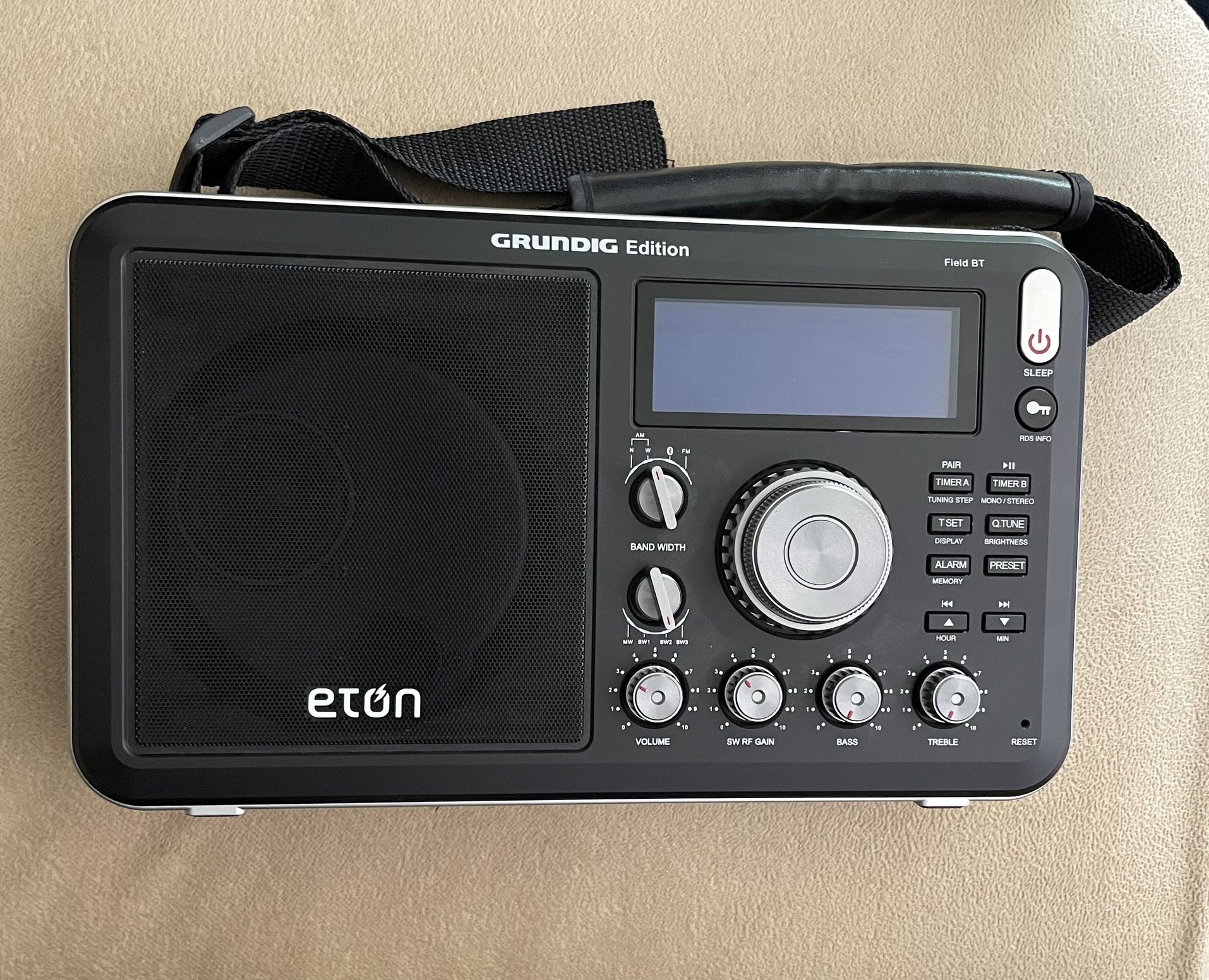 Grundig ETON AM/FM/SW/MW Digital radio