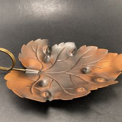 ViTG Coppercraft Guild Of Taunton, Mass. Solid Copper Leaf Trinket Tray W/ Brass Curled Stem Handle