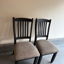 Set of 2 Modern Dining Chairs w/ Cushions - Great Condition