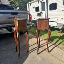 TRIANGULAR LOUIS XV STYLE PEDESTAL TABLES