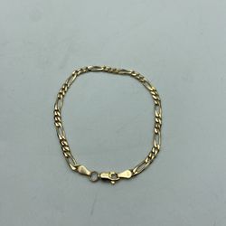 14kt Yellow Gold Figaro Link Bracelet 7”