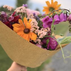 Premium  Farm fresh flower Bouquet