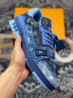 L.ouis Vuitton Trainer Sneaker Low (3)