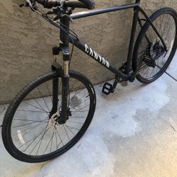 Canyon Path Lite Hybrid Mountain Bike