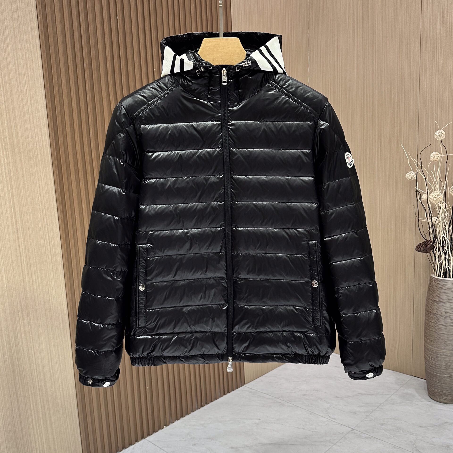 Moncler Menโs 2025 Jacket New
