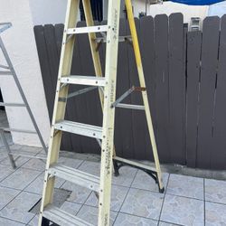 Escalera De Seis Pies De Fibra De Vidrio Muy Barata