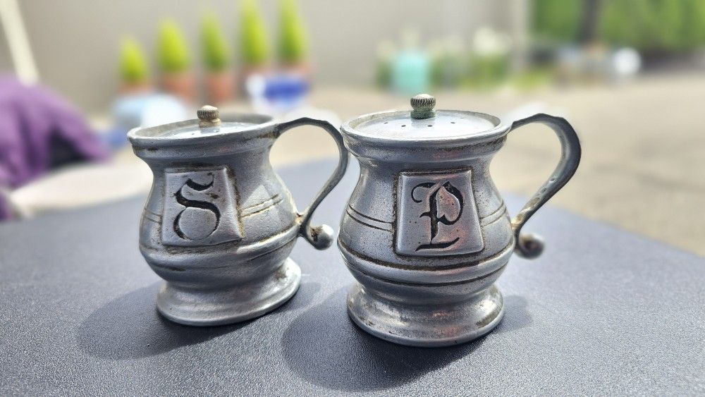 Vintage 70s RWP Wilton Armetale Pewter Salt And Pepper Shakers