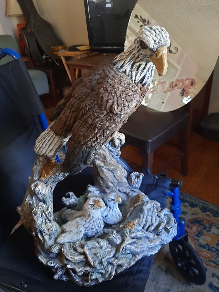 Eagle And  Chics Statue