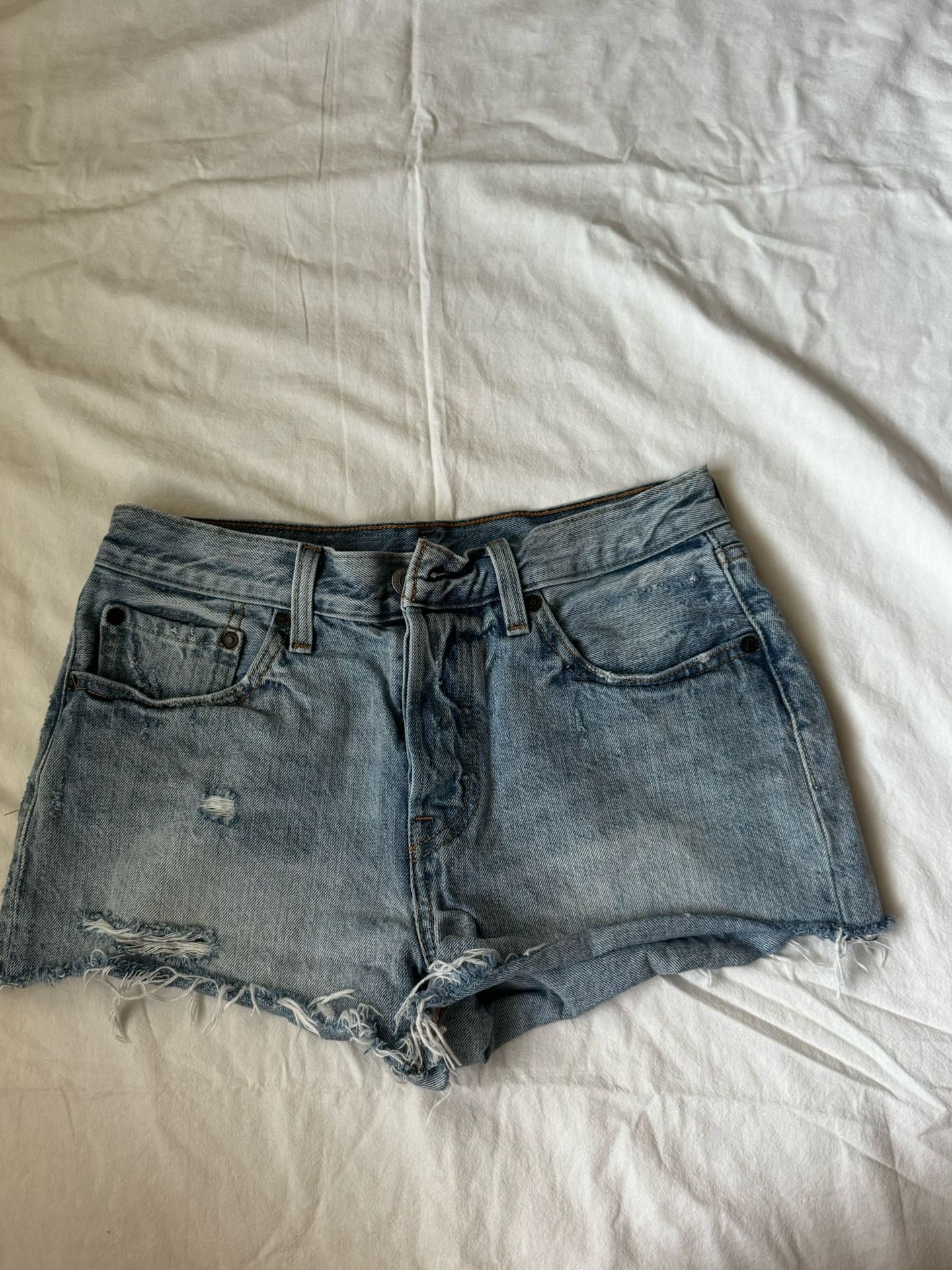 Women Levi’s Jean Shorts