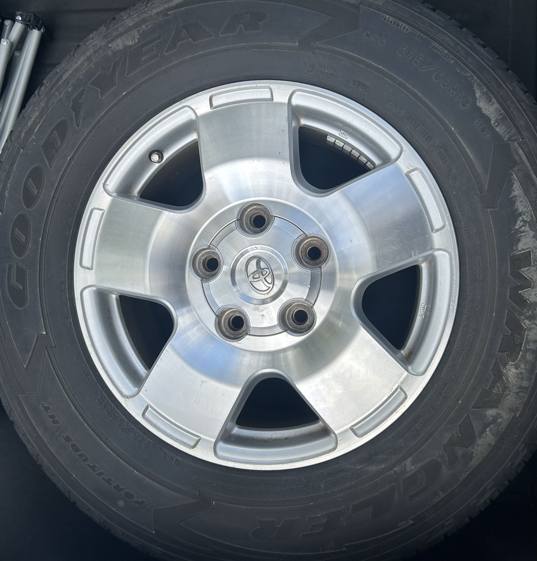 OEM 18” Tundra Wheels