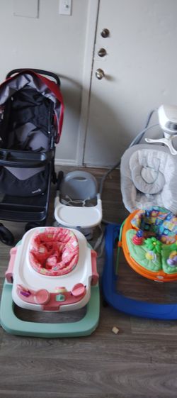 Vendo cosas para bebe usadas.en buen estado