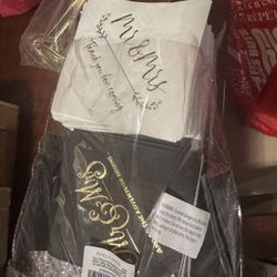 Wedding Plates Napkins Gold Forks 