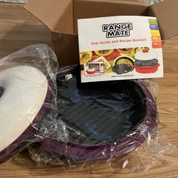 BRAND NEW HEAVY DUTY MICROWAVE PAN & STEAMER  🥦🥗   LID INCLUDED   WAS $40!!  SALE ONLY $15💰💰