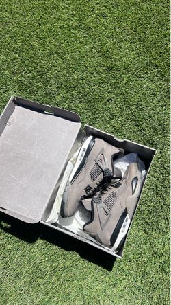 Air Jordan 4 Cavestone
