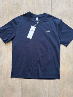 Alo Navy Blue T-Shirt brand new size medium