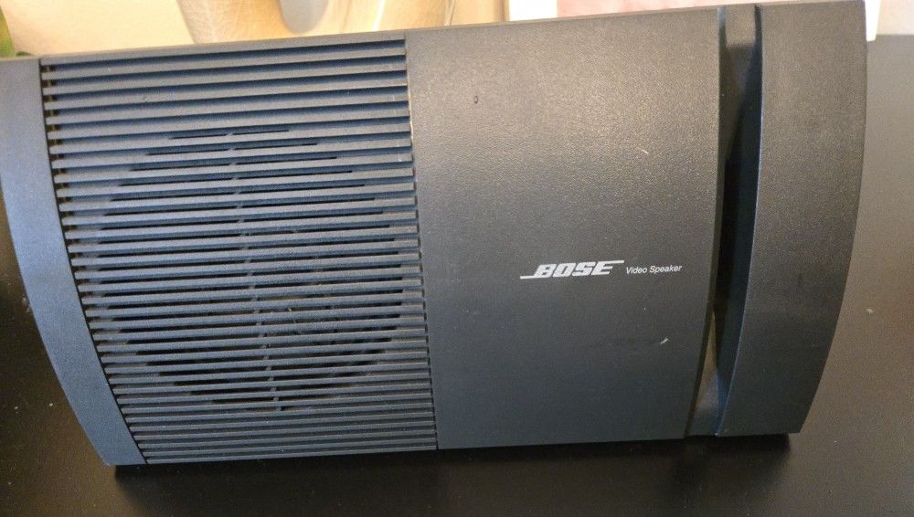 Bose Video Speaker V100