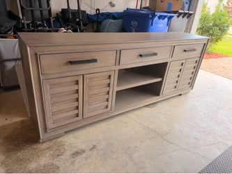 Tv stand
