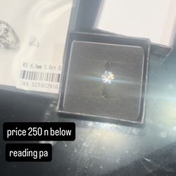 a moissanite ring adjustable 