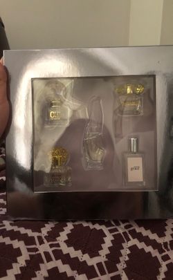 Gift of 5 perfumes for Woman