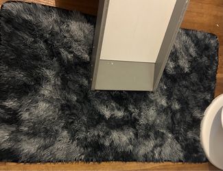 small gray rug