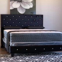 Brand New Black King Size Velvet Bed Frame With New Mattress Set