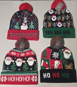 Christmas Beanie With Lights 