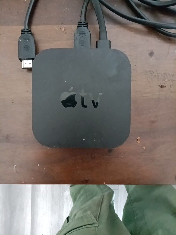 Apple TV With Remote