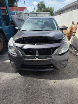 Nissan Versa 2015 for parts only