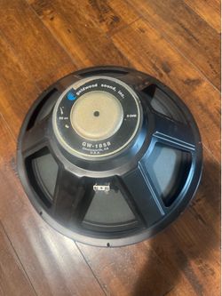 18” subwoofer New was dropped and its bended can be fixed