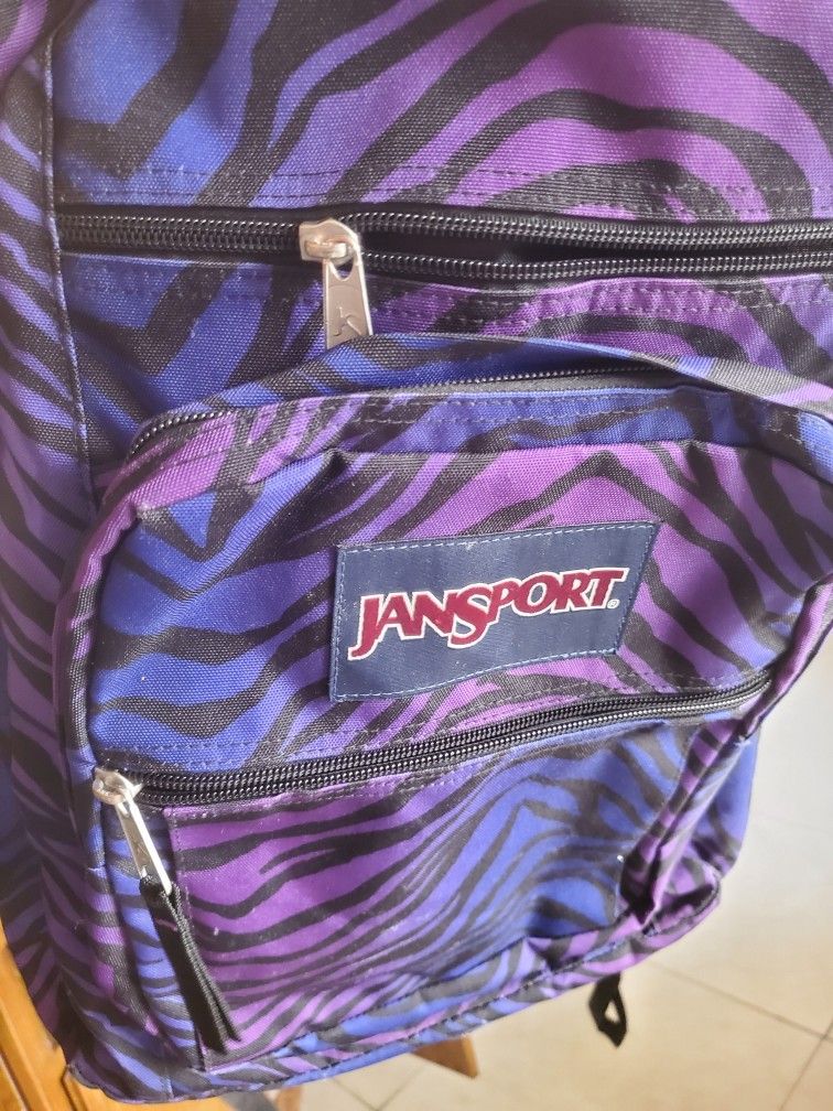 Jansport Backpack With Few Zippers