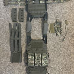 Crye Jpc 2.0 plus attachments NO PLATES