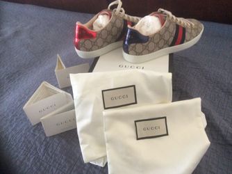 Womens Gucci Sneakers