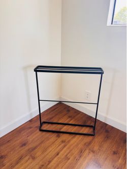 Yamazaki Tower Freestanding Bath Towel Rack – Matte Black