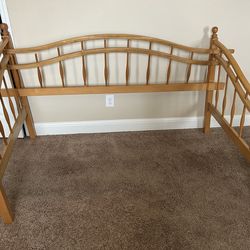 Day Bed With Trundle