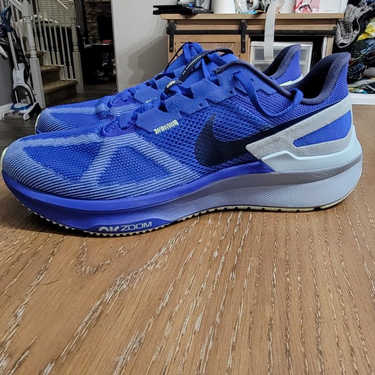 Nike Structure 25 Air Zoom