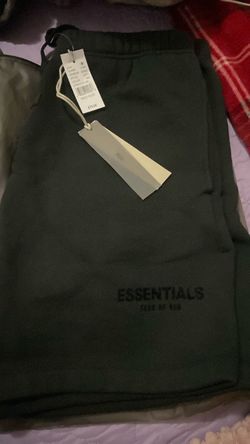 Medium essential shorts!
