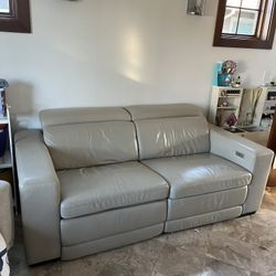 Fully Functioning Lounge Couch